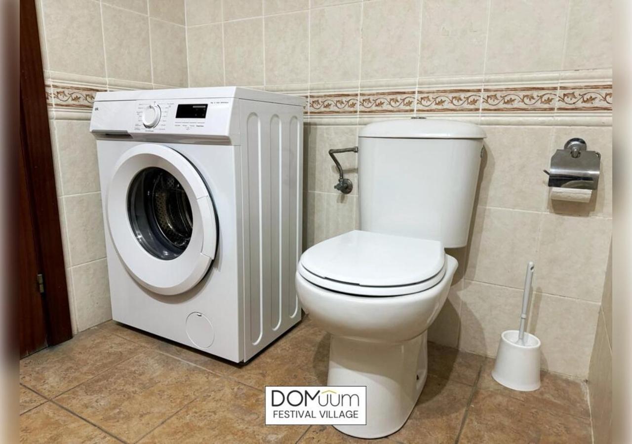 Domuum Holidays - Festival Village Apartamento Salou