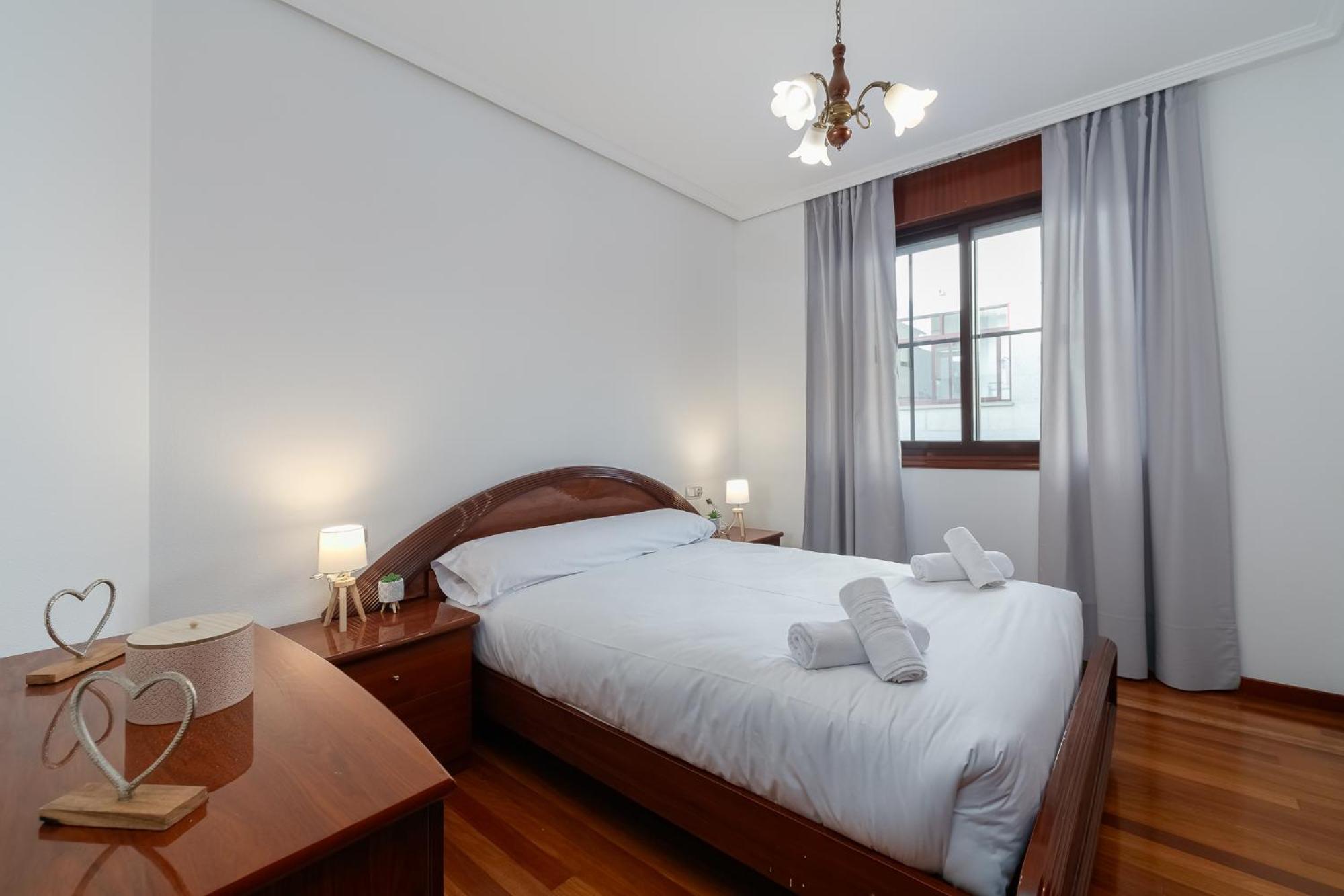 Apartamento Con Parking Y 6 Huespedes By