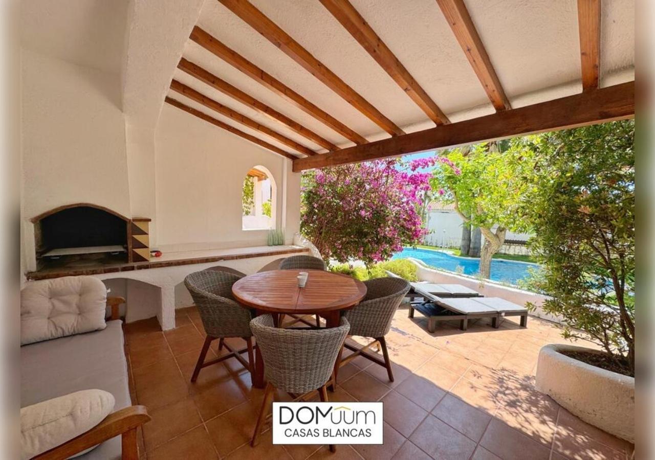 Domuum Holidays - Casas Blancas Apartment *