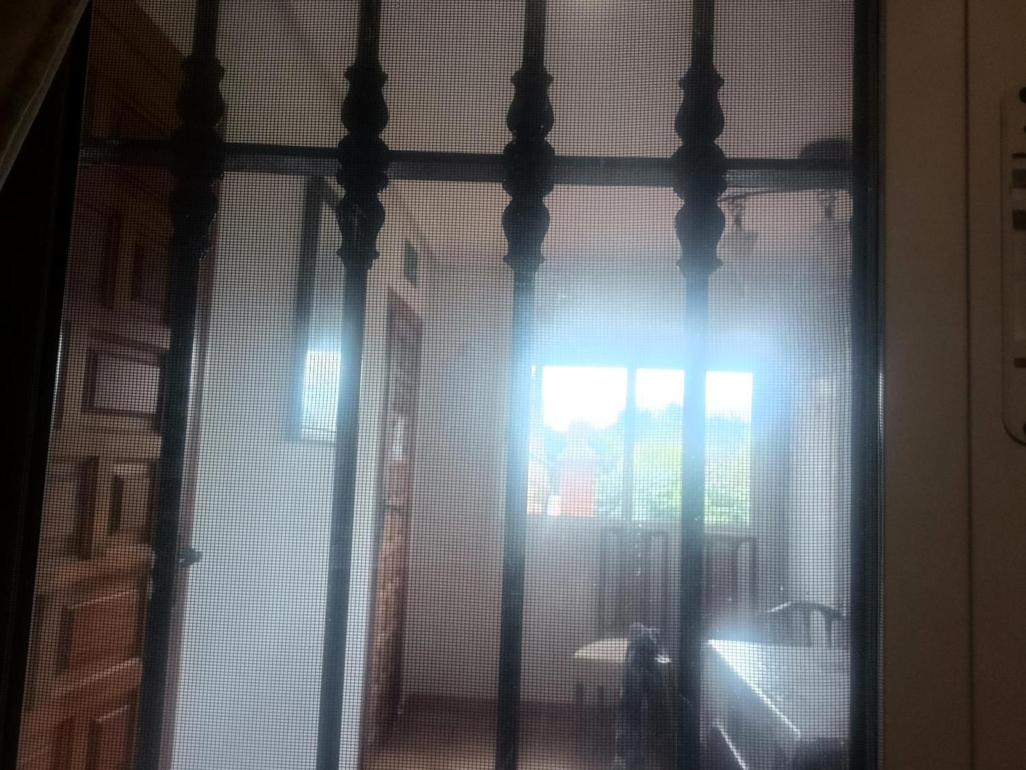 Bedroom With Private Bathroom And Two-bedroom Family In Quiet Forest 80m2 Large Swimming Pool Music Town The Garden And Swimmingpool And Garden Are Shared *