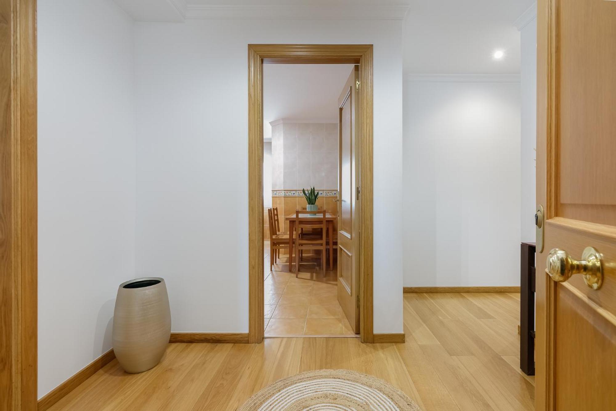 Puerta Al Encanto, Descubre Tuy By