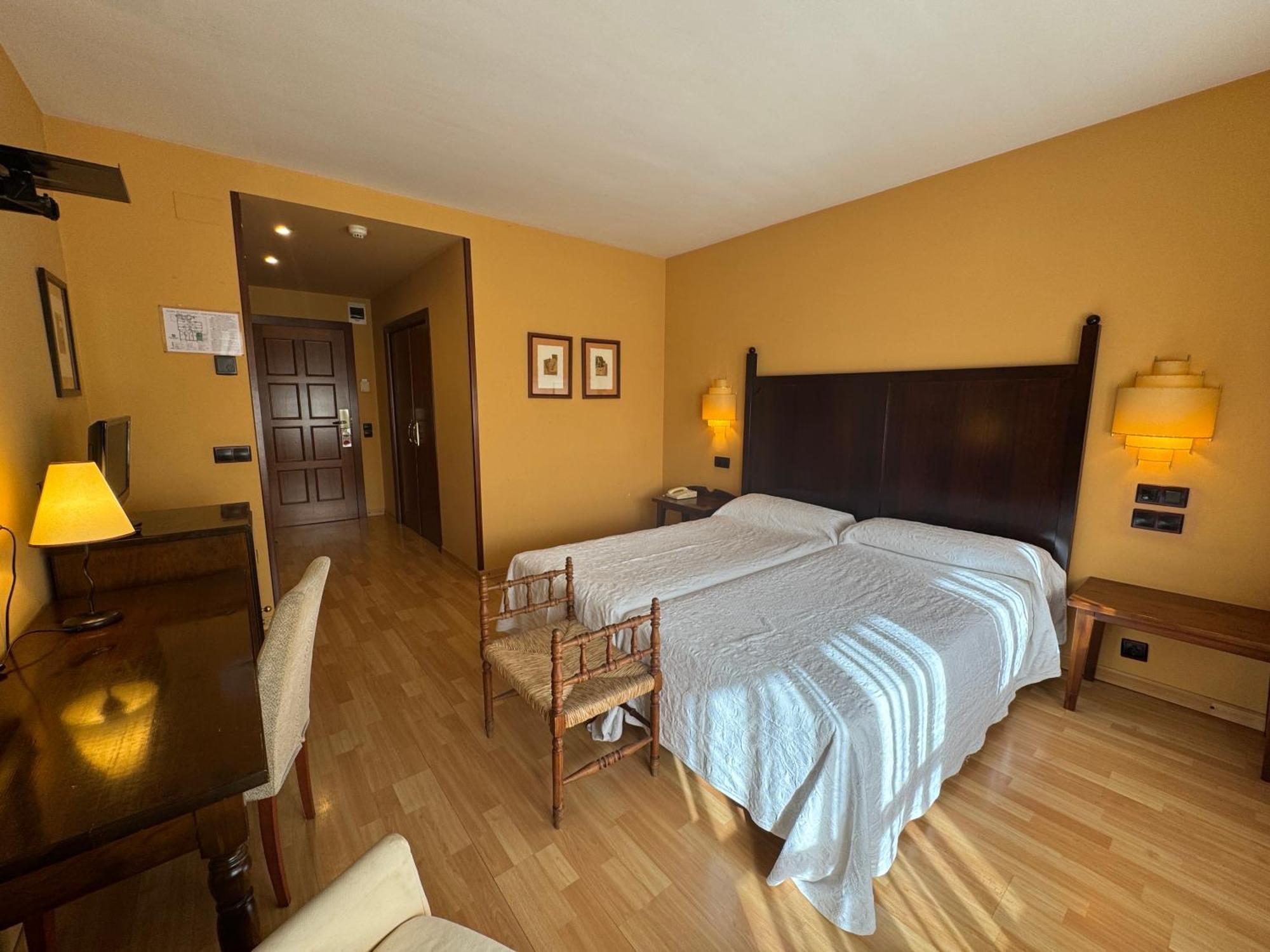 Hotel Cotiella 3*