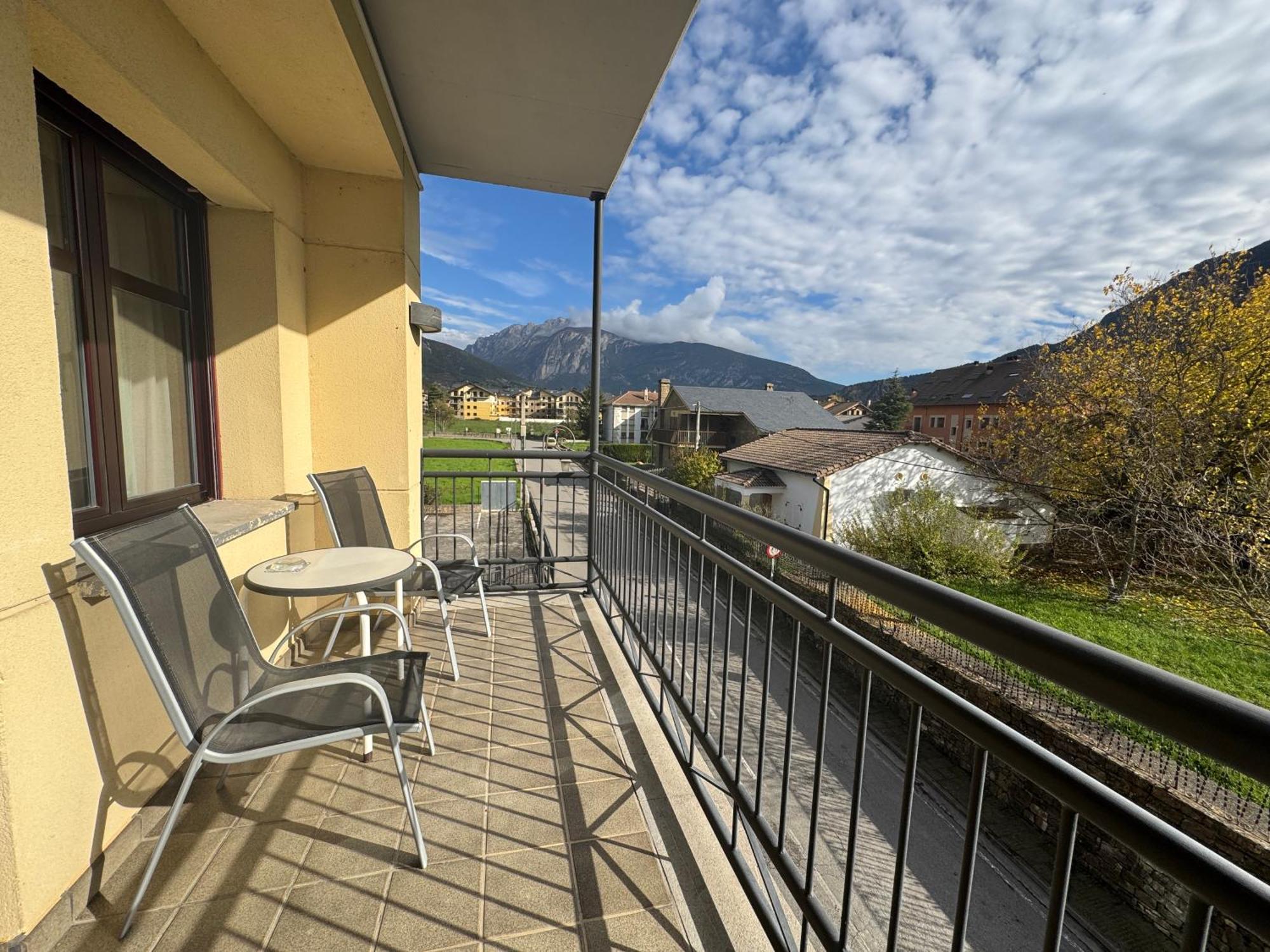Cotiella Hotel Campo (Huesca)