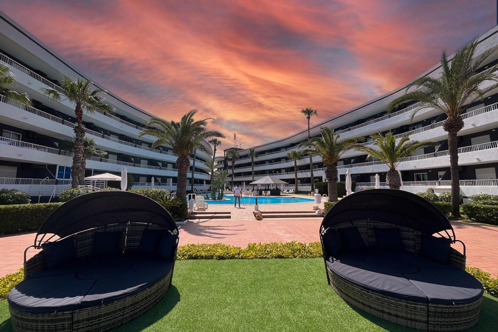 Aparthotel Palmera Pilar de la Horadada