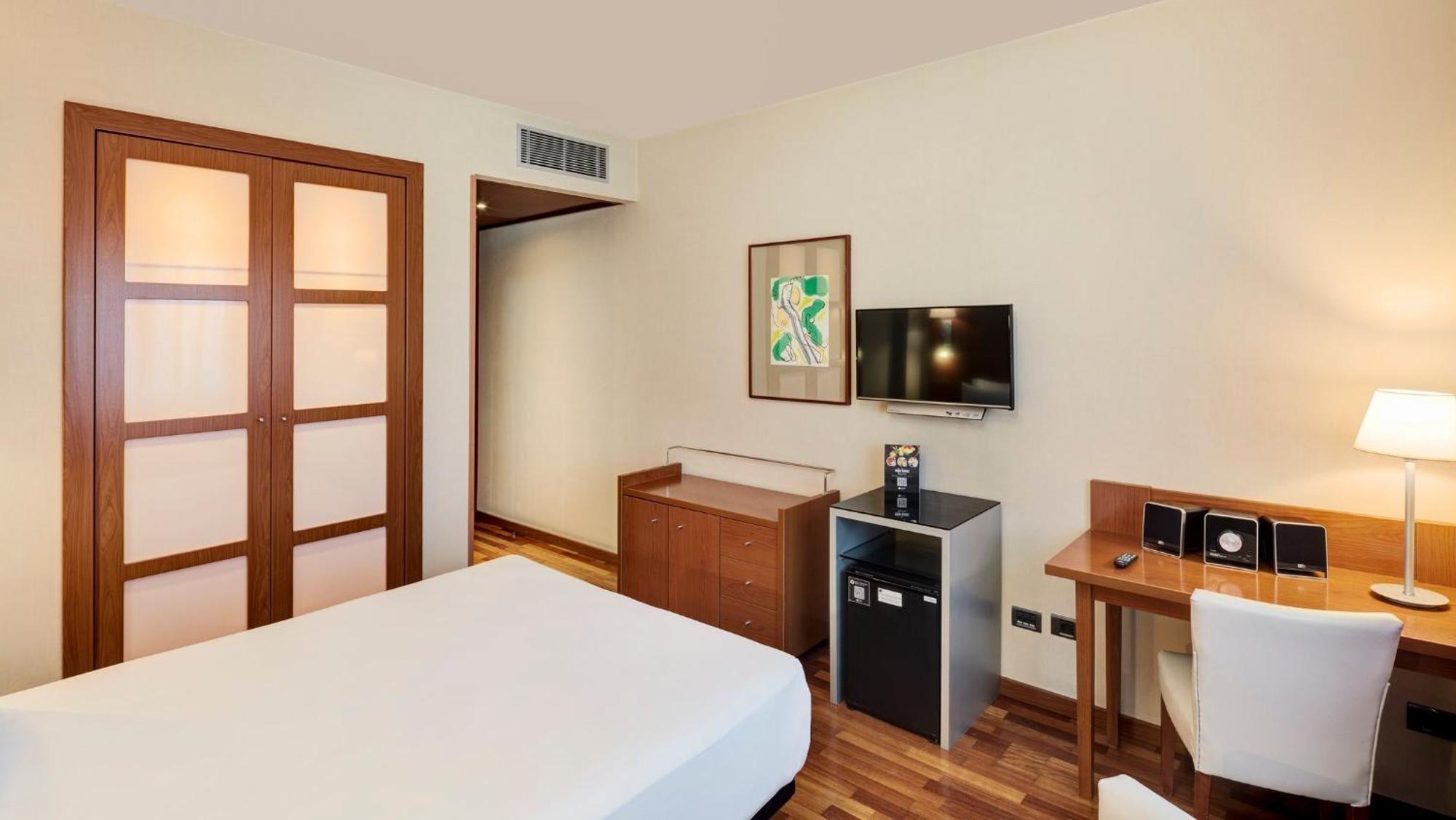 Hotel Sercotel Ab Rivas 3*