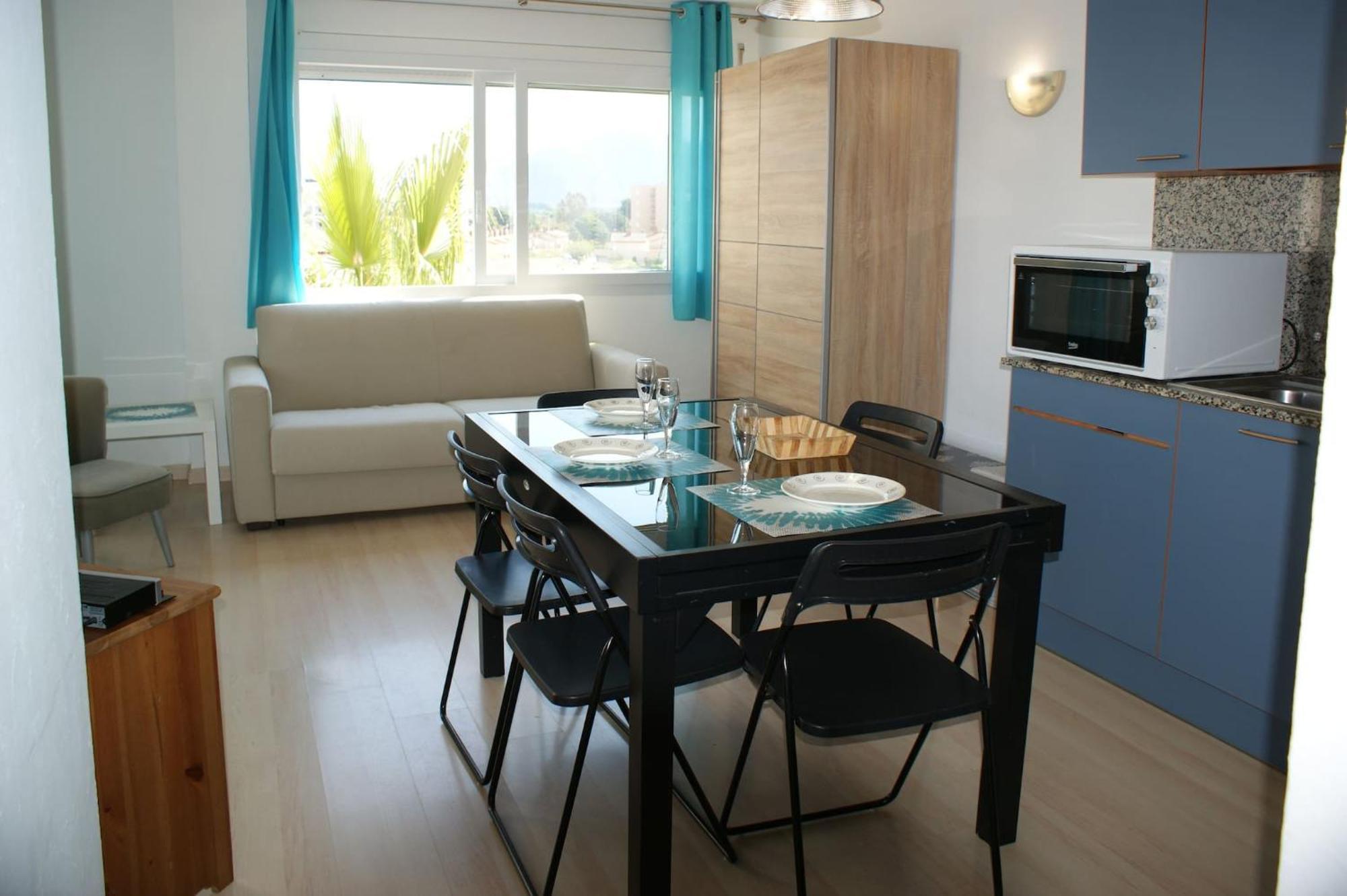 Apartamento Con Vistas Al Canal En Residencia Con Piscina Rosas
