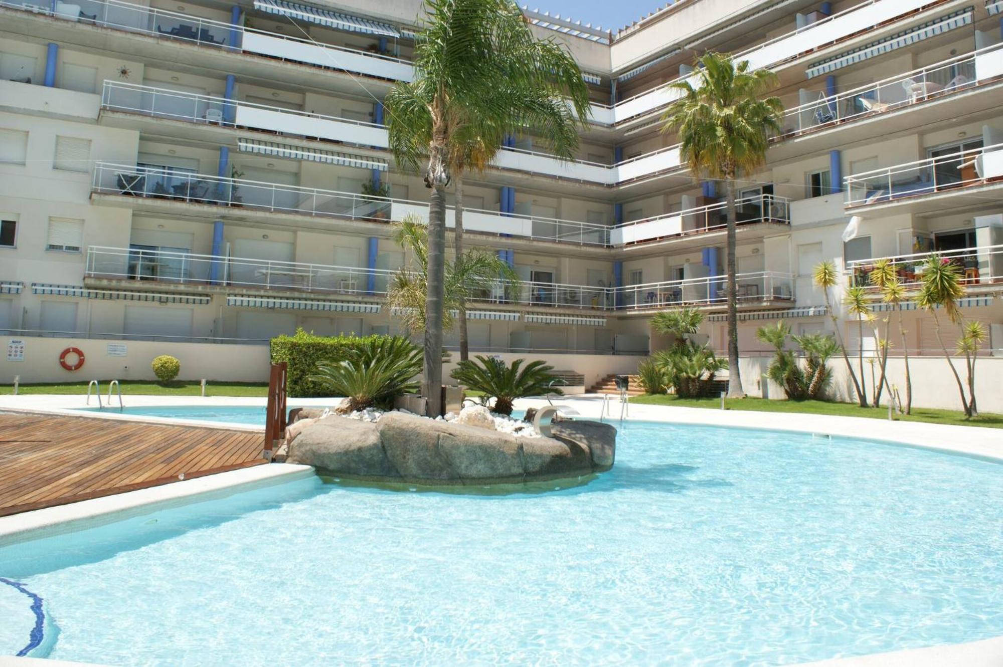 Con Vistas Al Canal En Residencia Con Piscina Apartamento