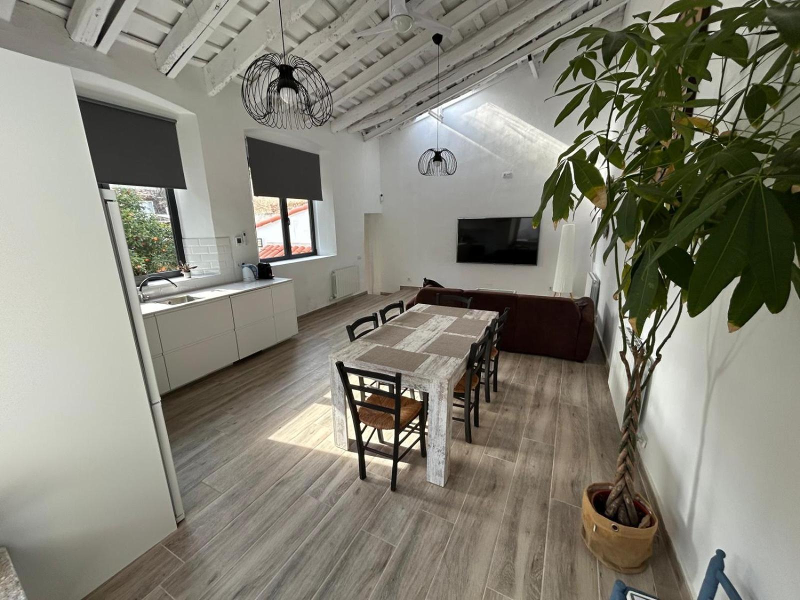 Costa Maresme, Barcelona ,valentinos House & Pool