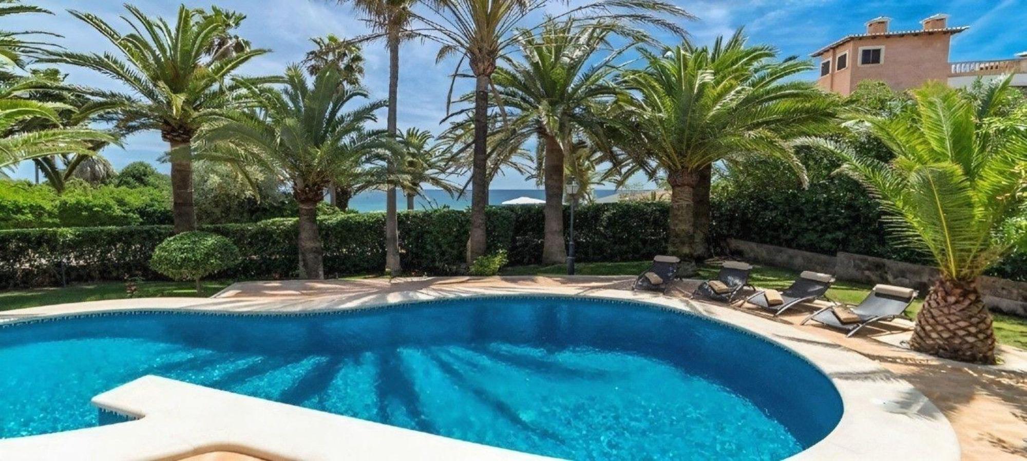 Сasa de vacaciones Schoenes Haus Mit Pool Direkt Am