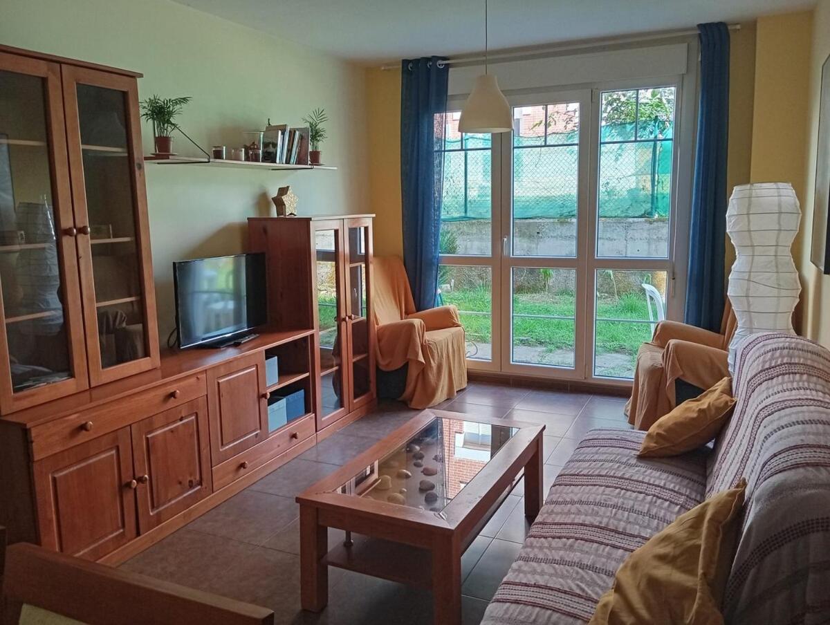 Familiar Bajo Con Jardin En Apartamento