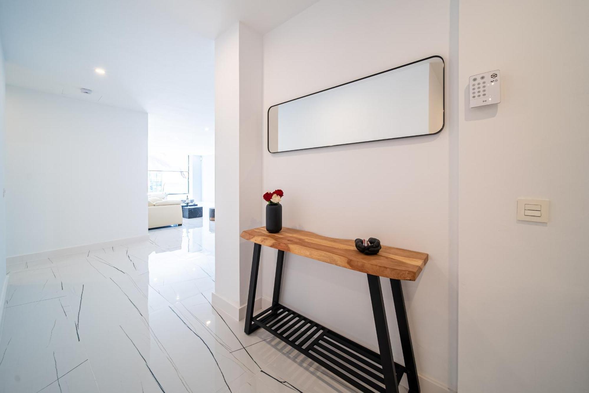 Apartamento Becky Deluxe 3bd By Hh *