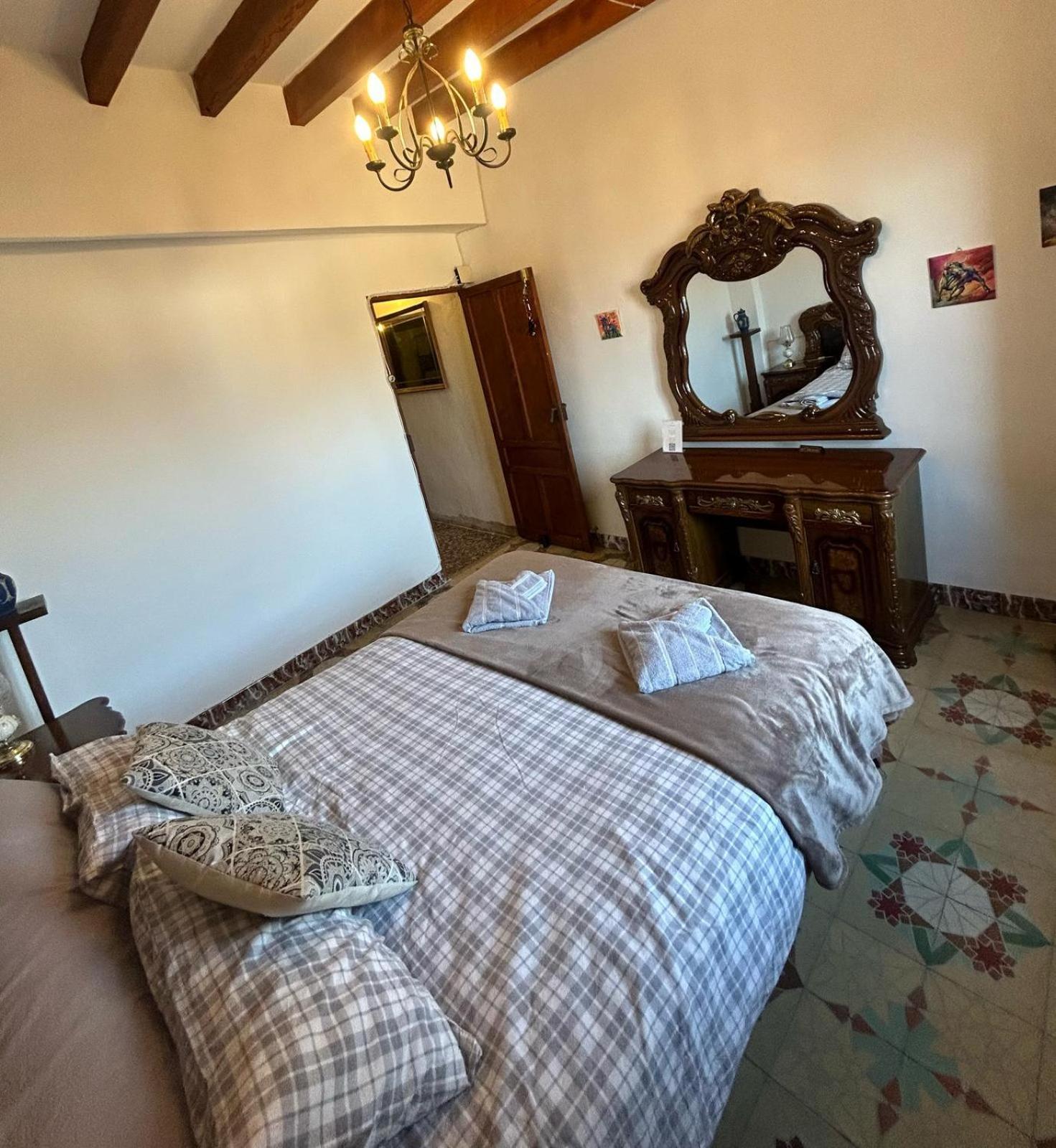 La Guarida Rustica Del Zorro