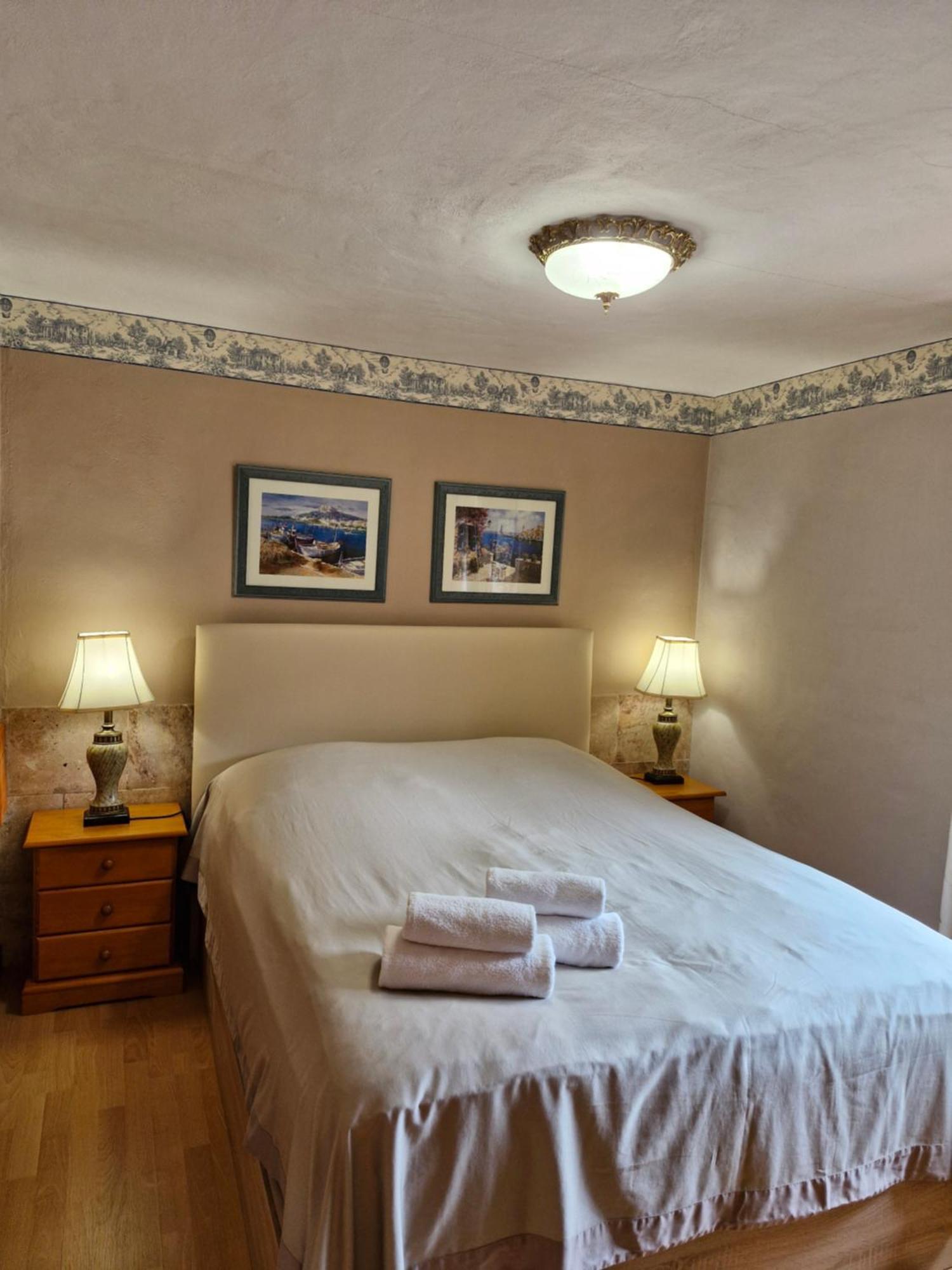 Golden Flamenco Bed and breakfast *