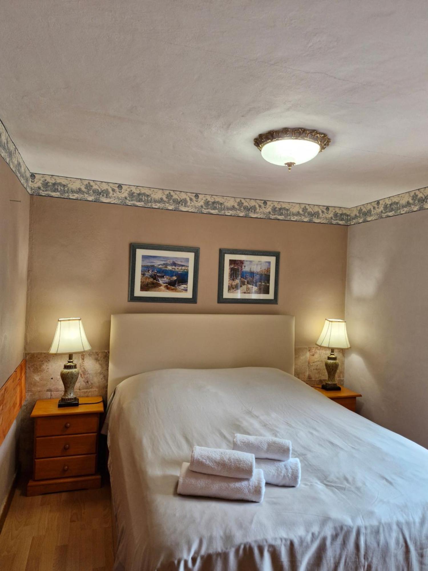 Bed and breakfast Golden Flamenco *