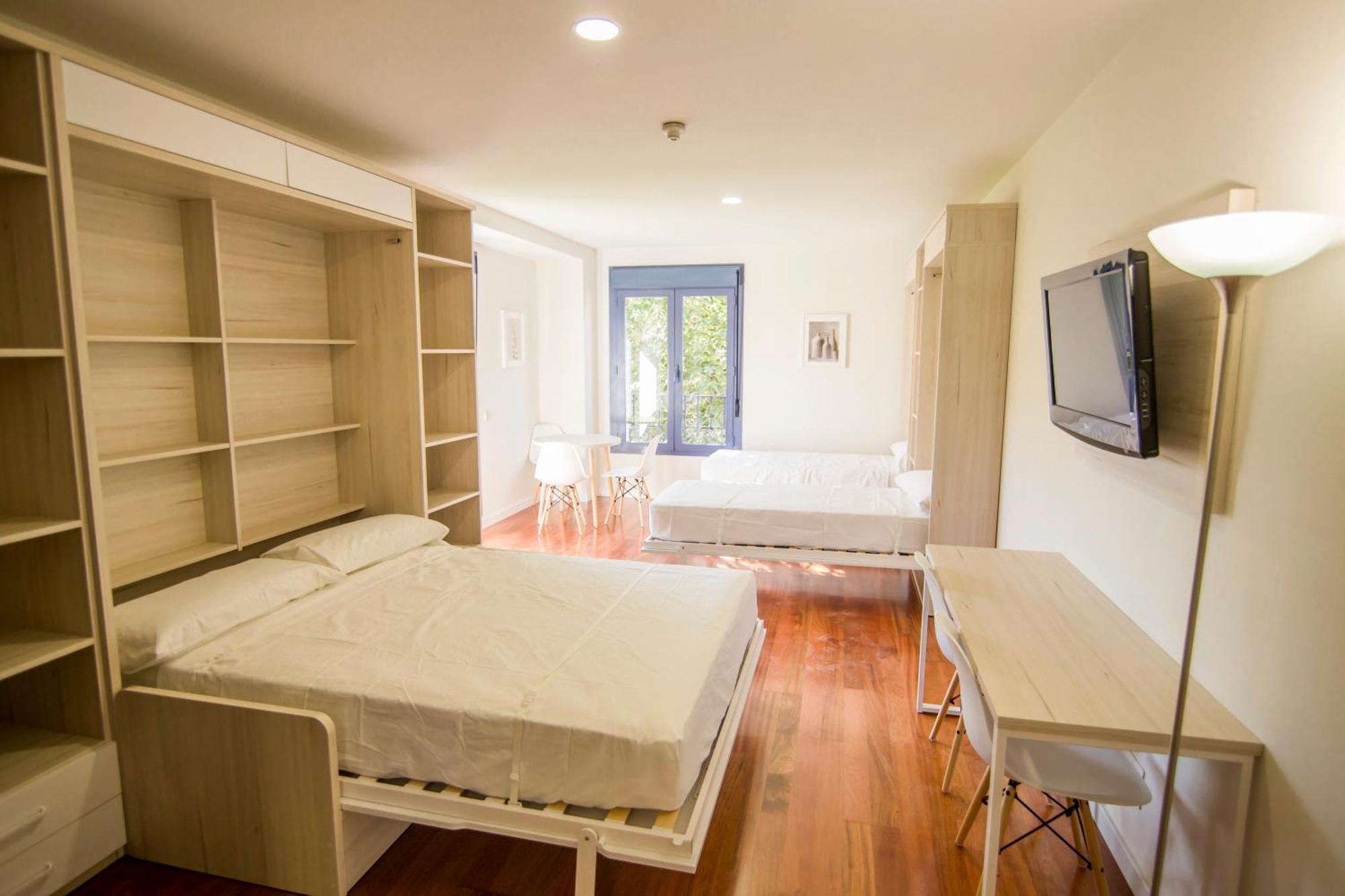 Plaza De Santiago - Estudios Turisticos - 1 Llave Apartamento Pinto