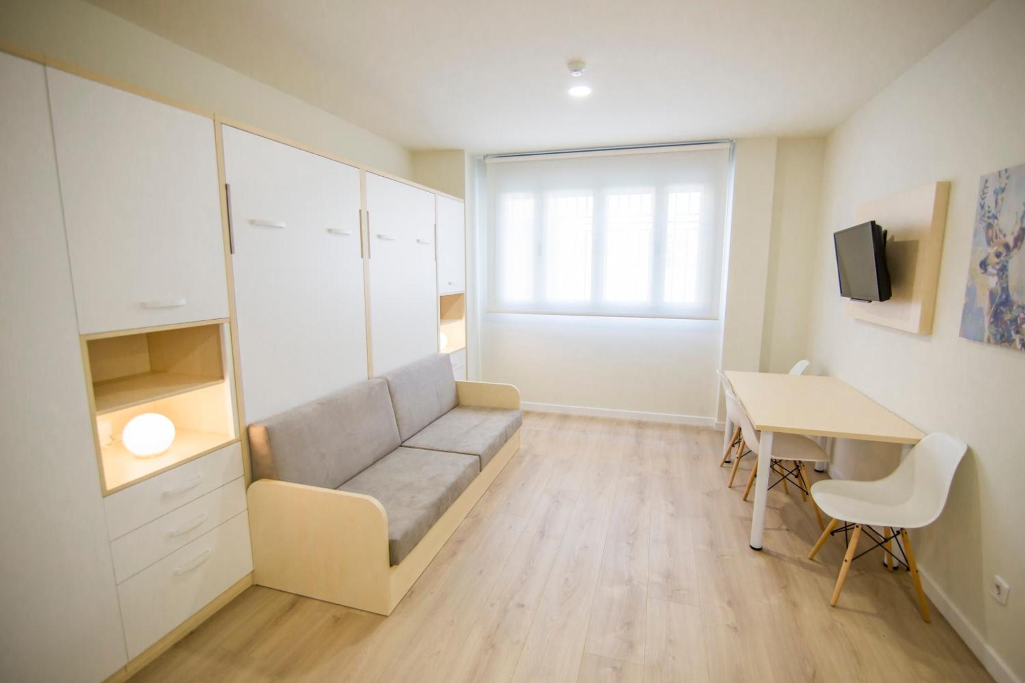 Plaza De Santiago - Estudios Turisticos - 1 Llave Apartamento *