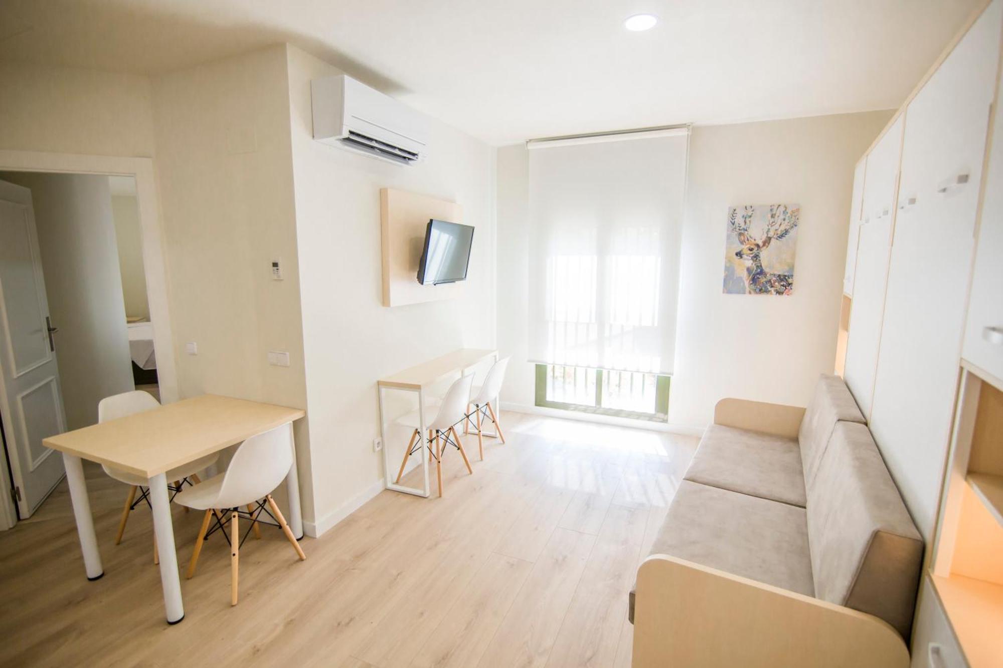 Apartamento Plaza De Santiago - Estudios Turisticos - 1 Llave Pinto