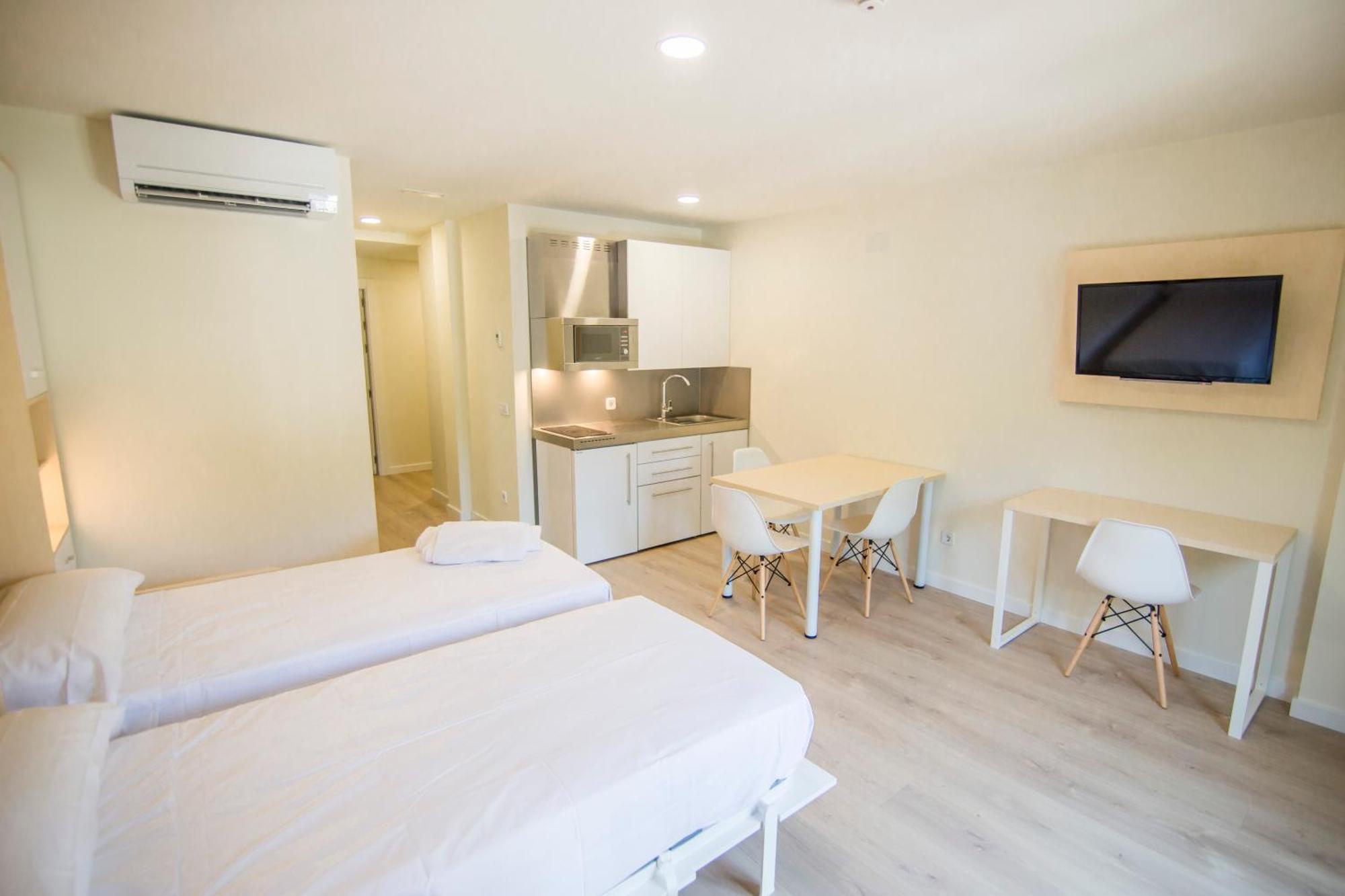 Plaza De Santiago - Estudios Turisticos - 1 Llave Apartamento *