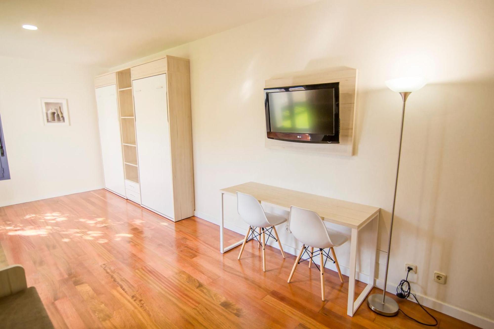 Apartamento Plaza De Santiago - Estudios Turisticos - 1 Llave Pinto