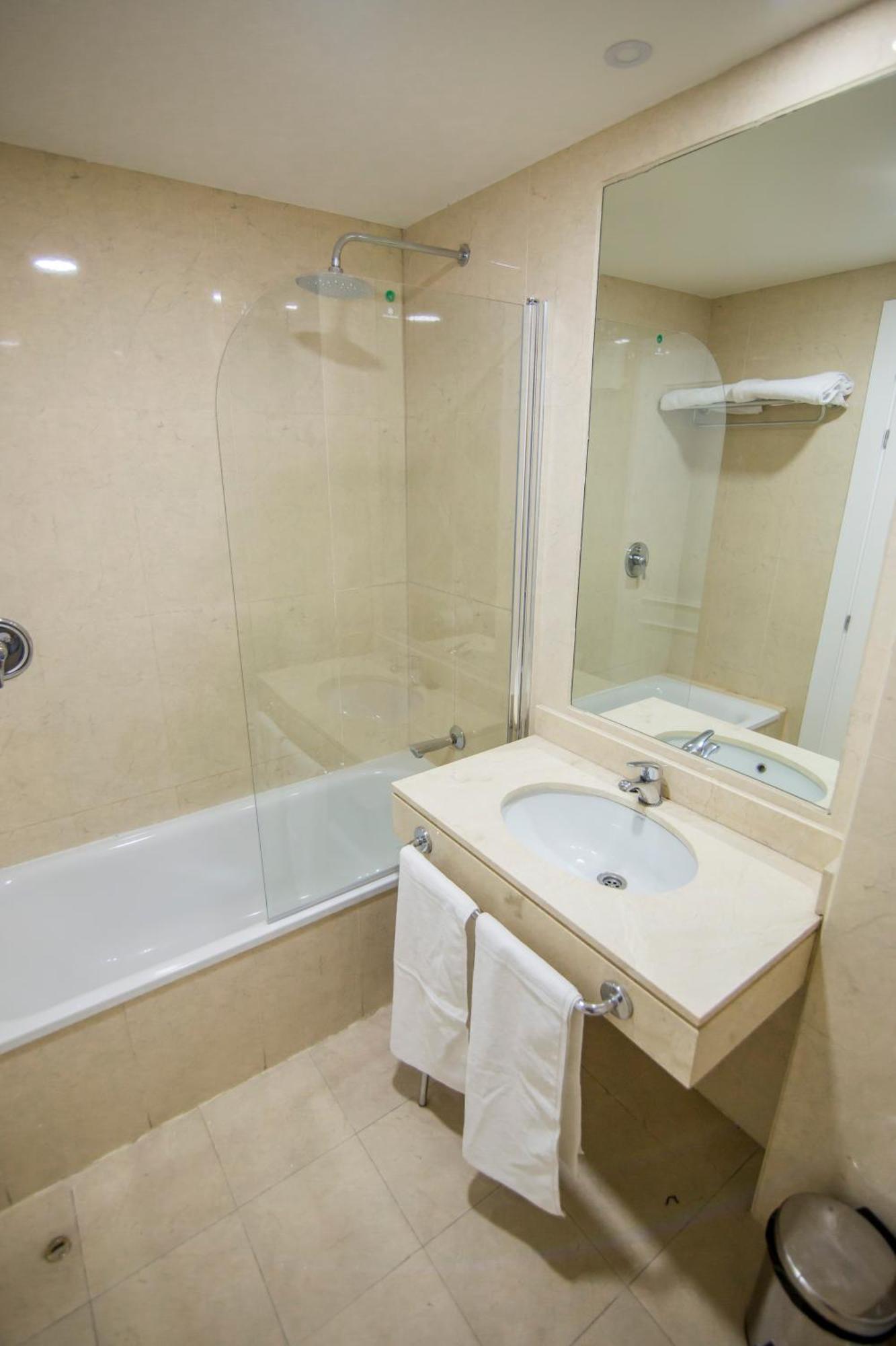 Plaza De Santiago - Estudios Turisticos - 1 Llave Apartamento *