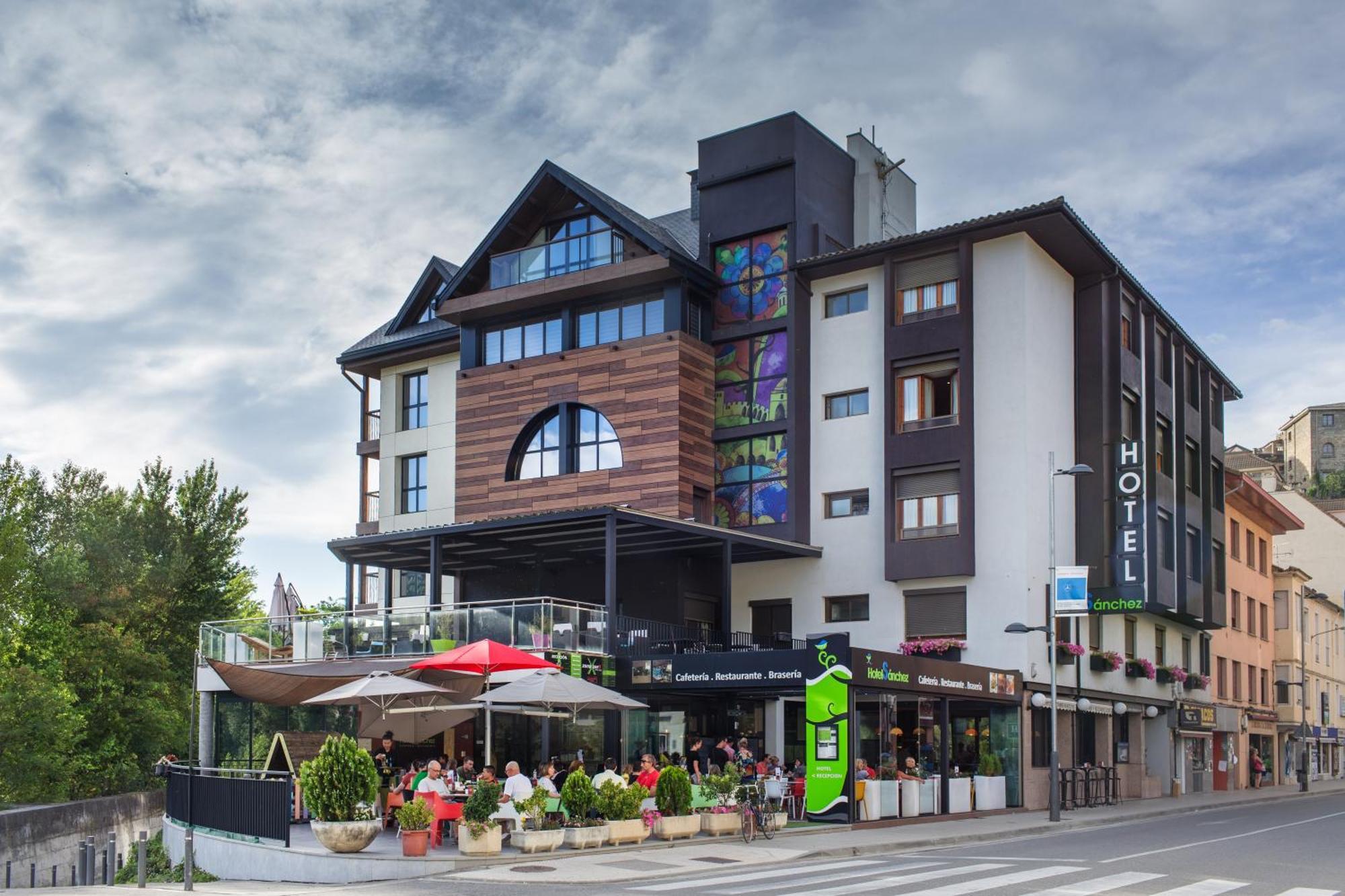Sanchez Hotel 3*