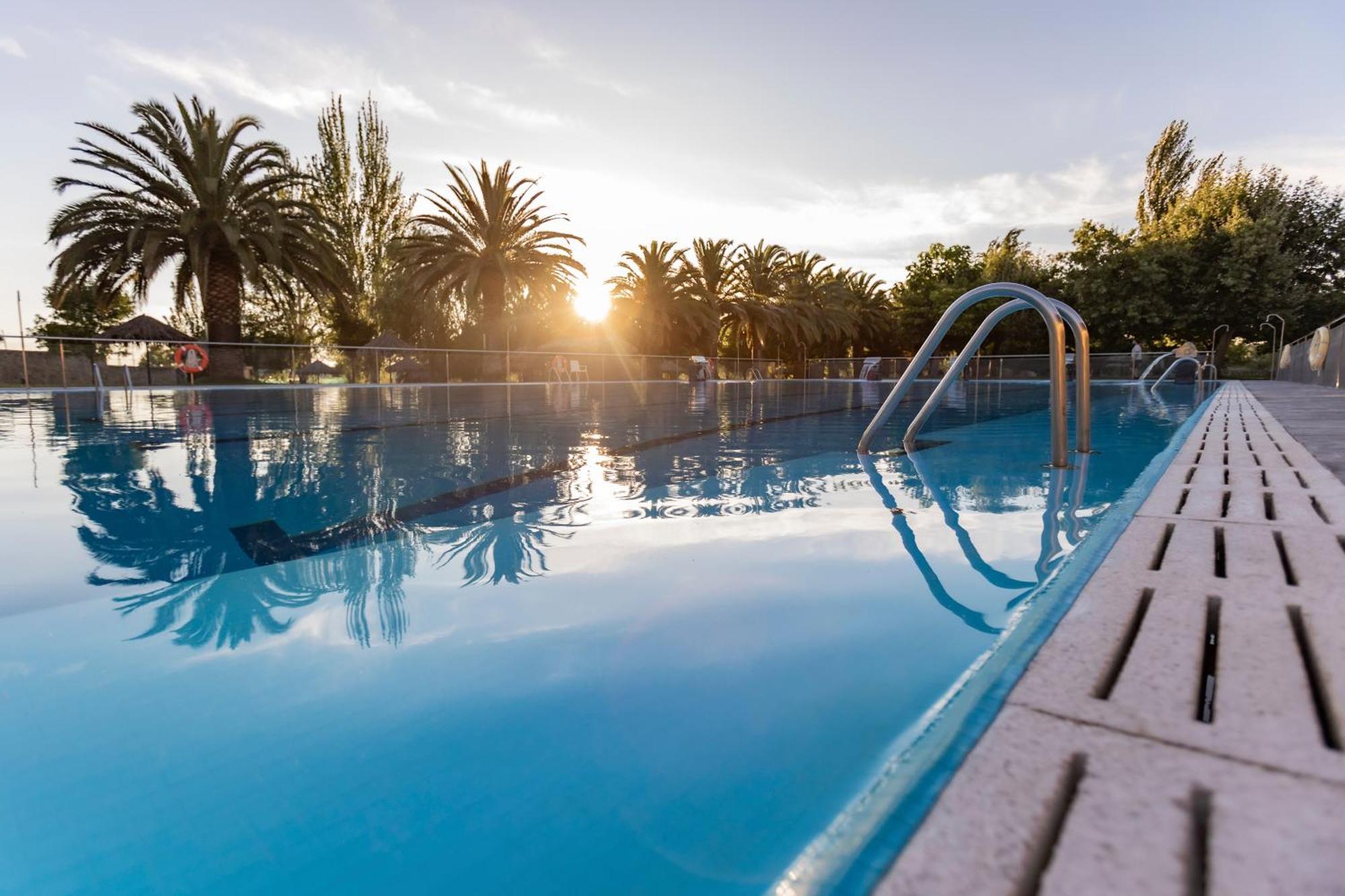 Hostal - Bungalows Camping Caceres Holiday park Caceres