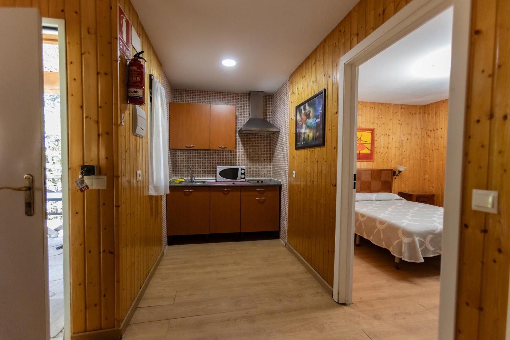 Hostal - Bungalows Camping Caceres Holiday park Caceres