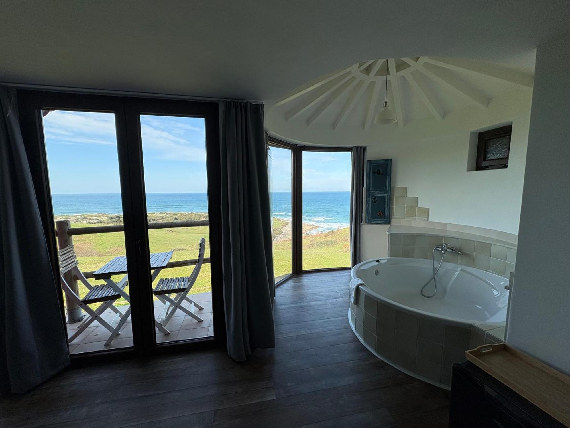 Punta Linera Guest house *
