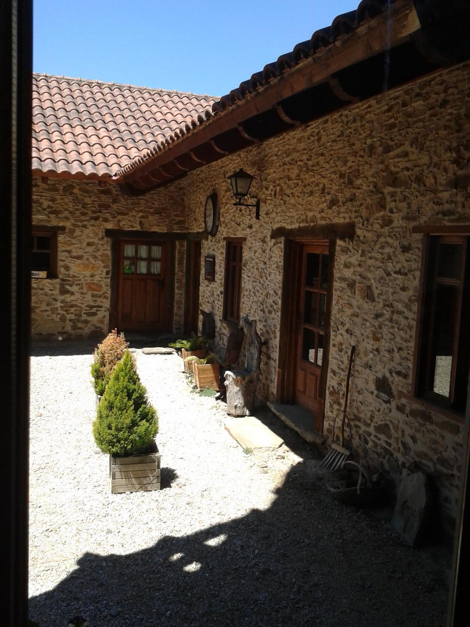 La Forqueta Y El Fontanal Casa rural