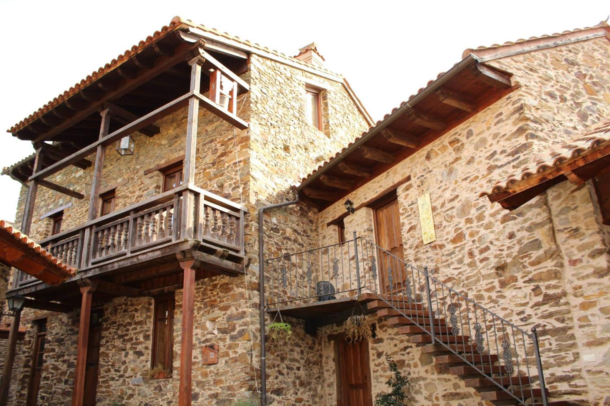 La Forqueta Y El Fontanal Santa María de Ordás