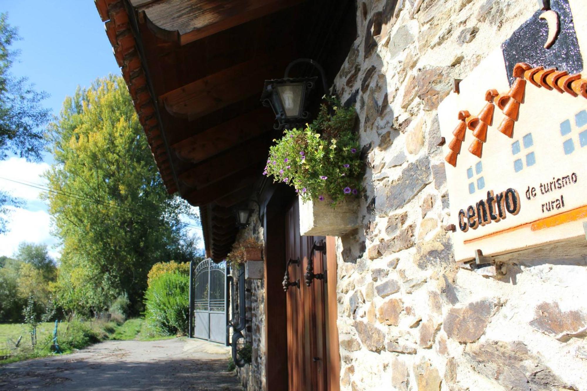 La Forqueta Y El Fontanal Casa rural