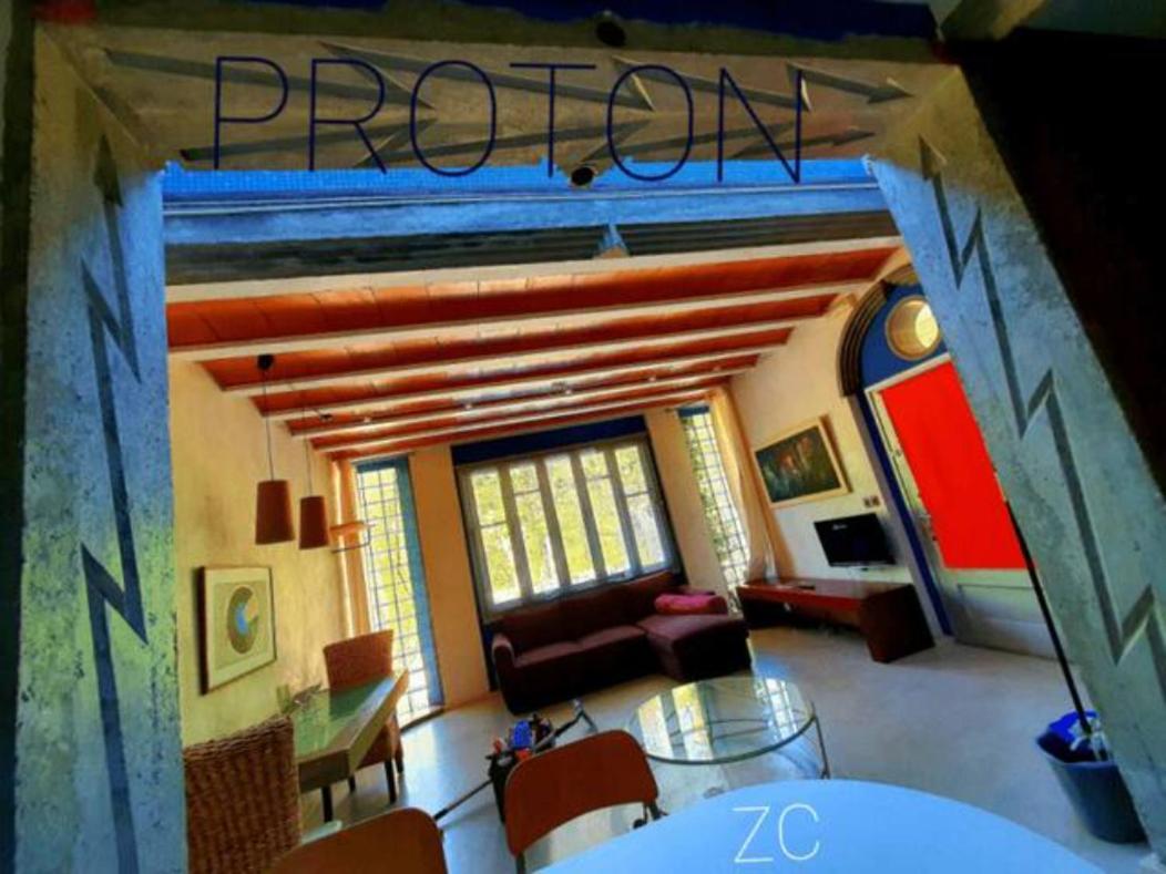 Zentral Club Proton-jacuzzi