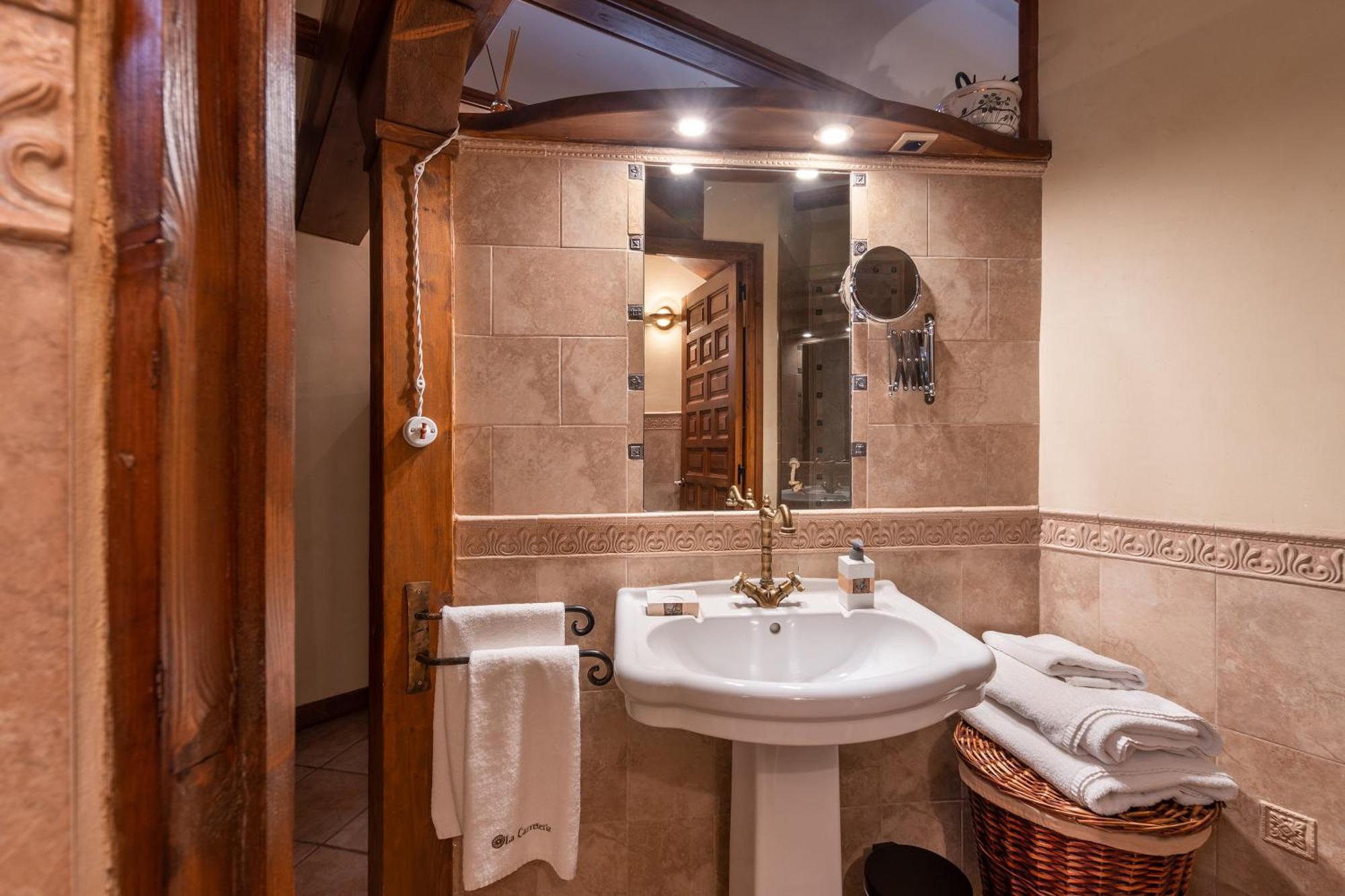 La Carreteria Country house Camanas