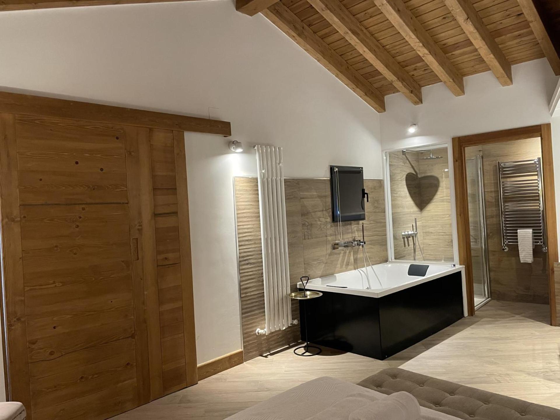 Gredos Maria Justina Hotel 4*