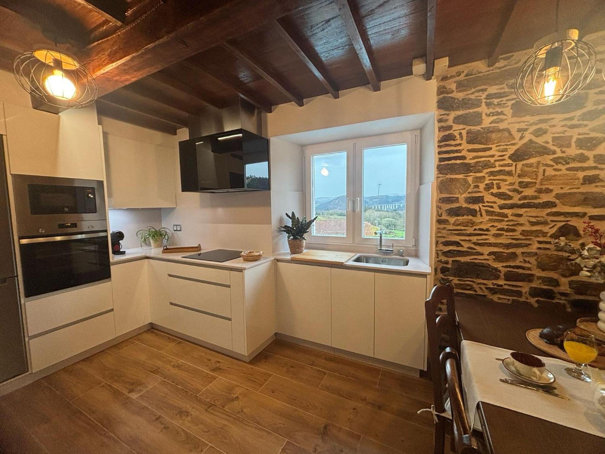 Casa Tarrio Con Piscina - Santiago De Compostela Holiday home Boqueixon