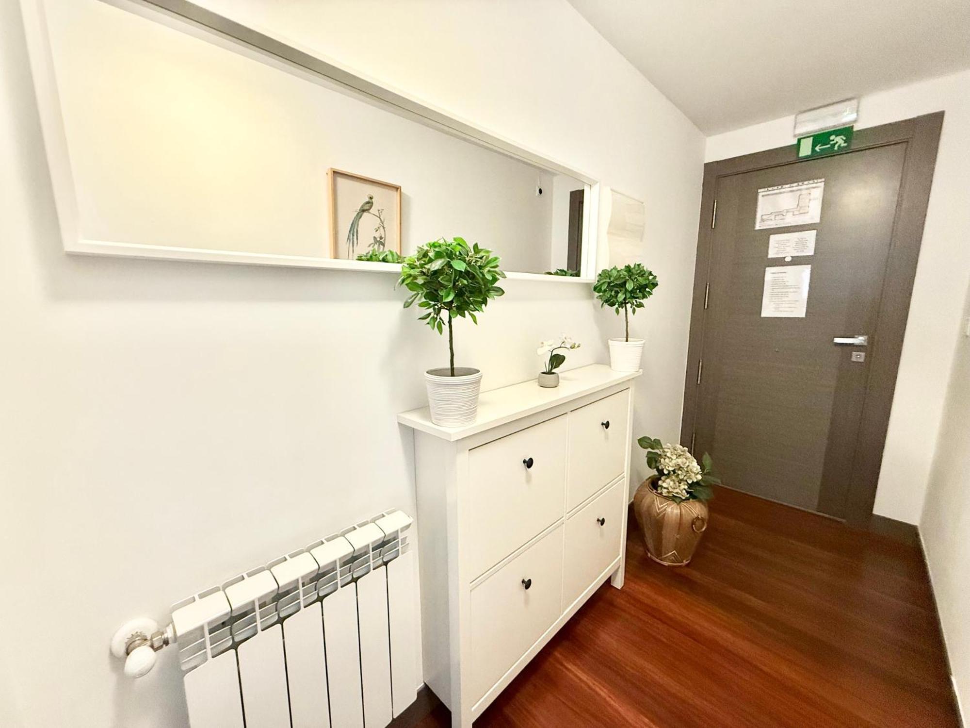 Apartment Castro Holidays - Centrico Piscina Urbanizacion Garaje Gratis *