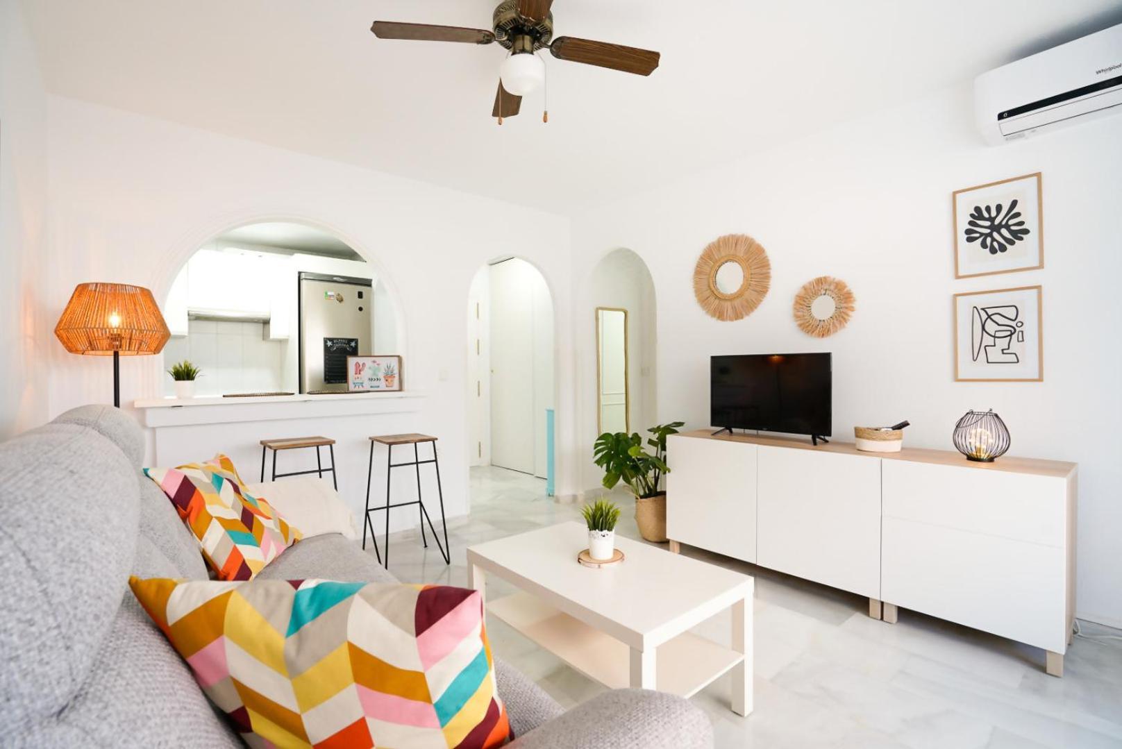 Laguna Apartment *
