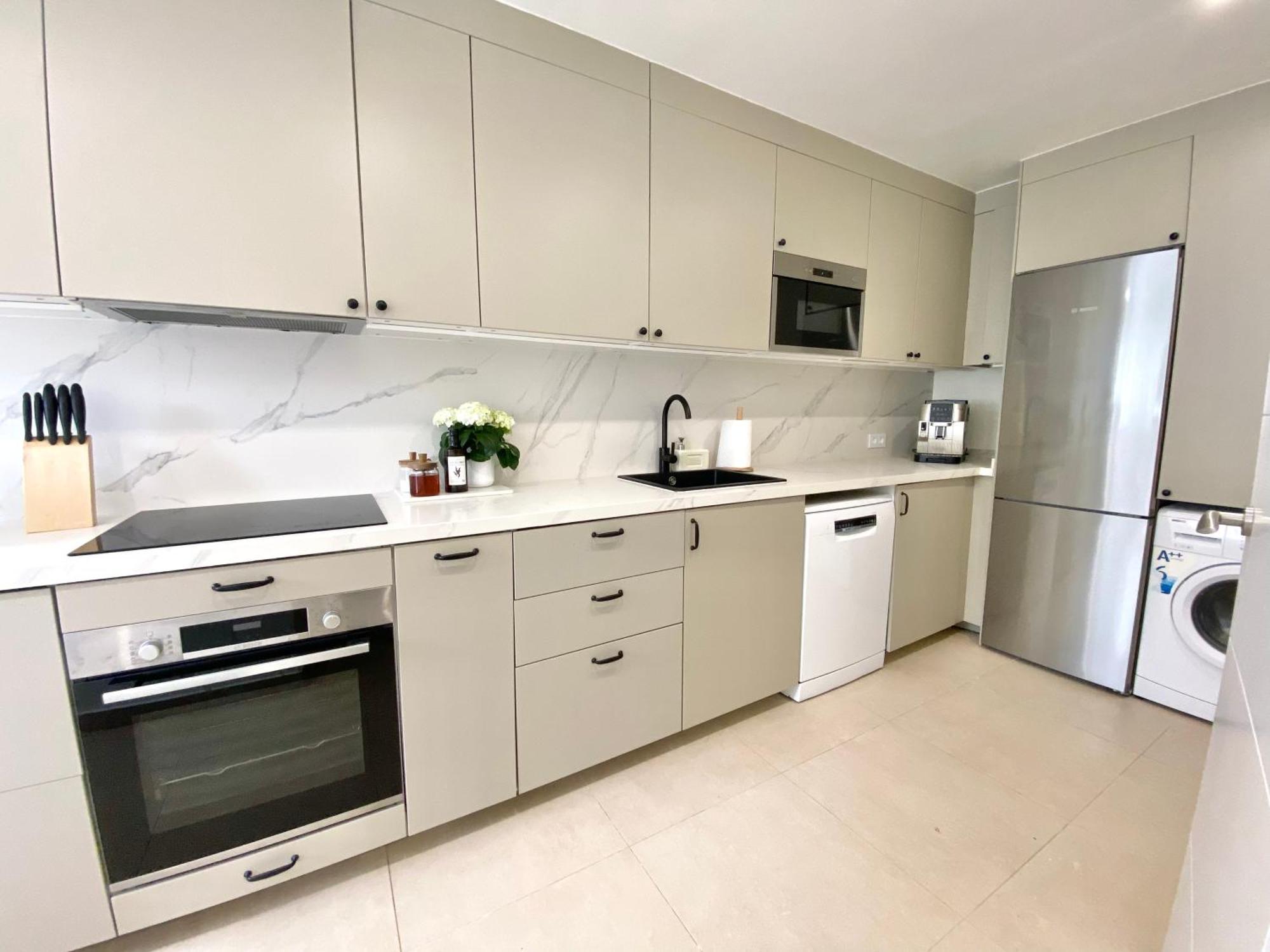 Townhouse W/sea View & Garden Сasa de vacaciones *