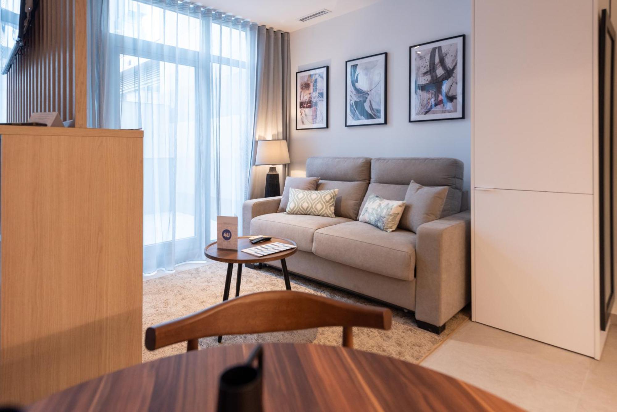 Dorm4you Arena Apartahotel