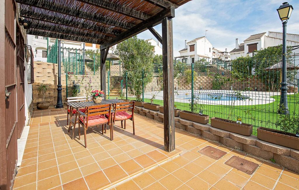 En Sierramagna, Piscina Abierta * El Ronquillo