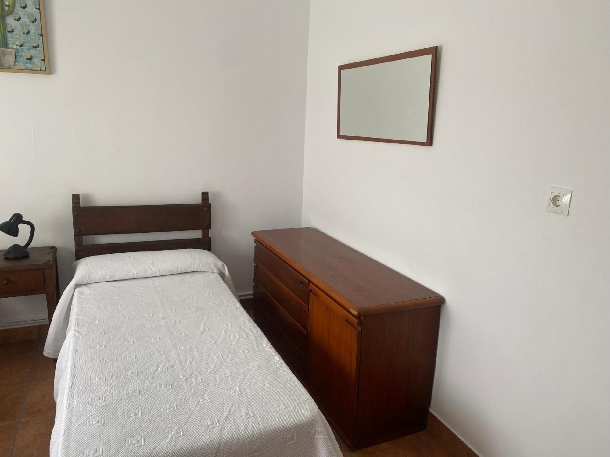 La Portilla De *