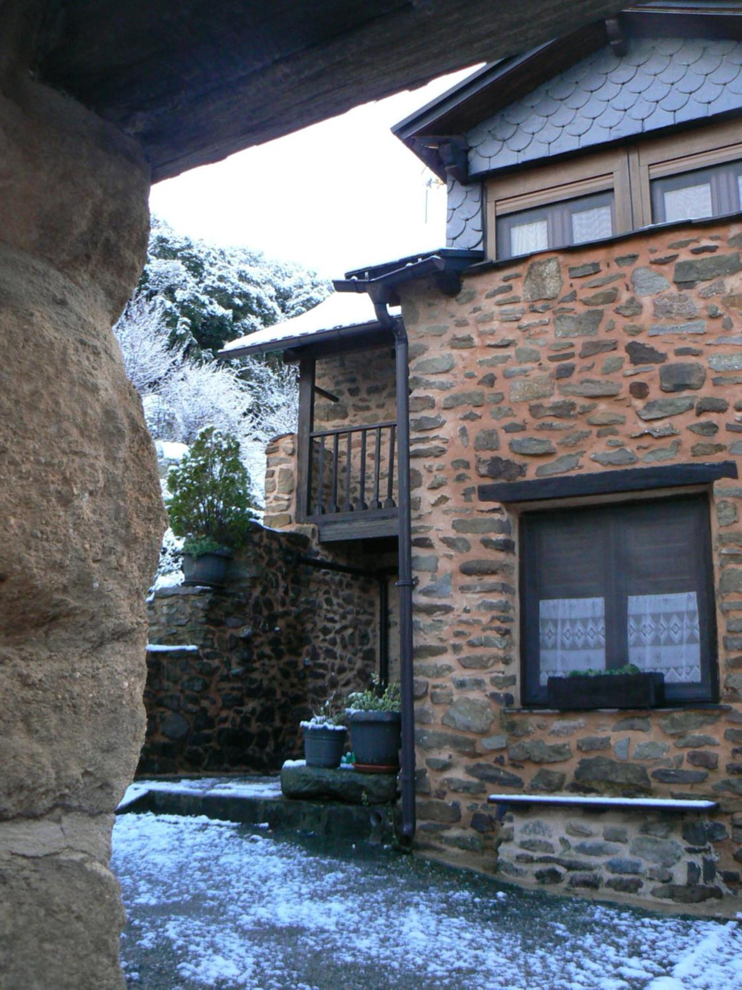 Casa De Sardom2 * Bembibre (Castile and Leon)