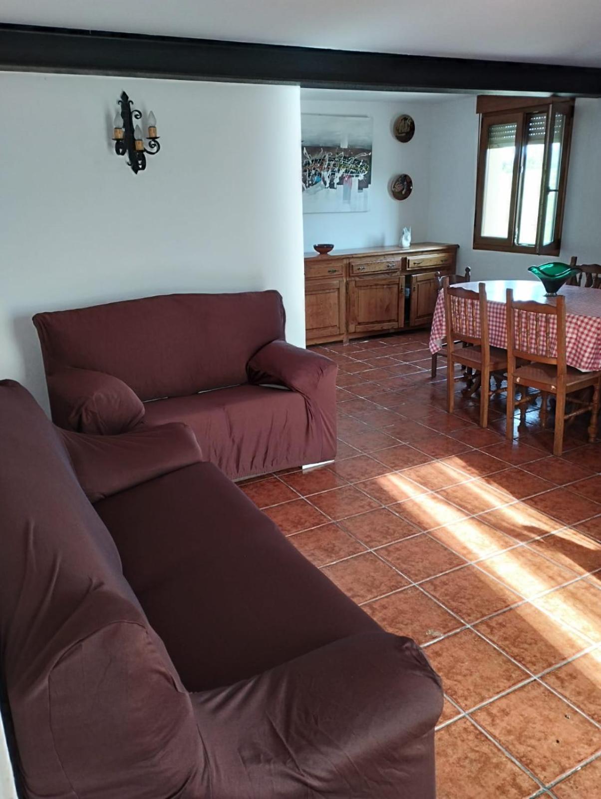 La Portilla De * El Tejo