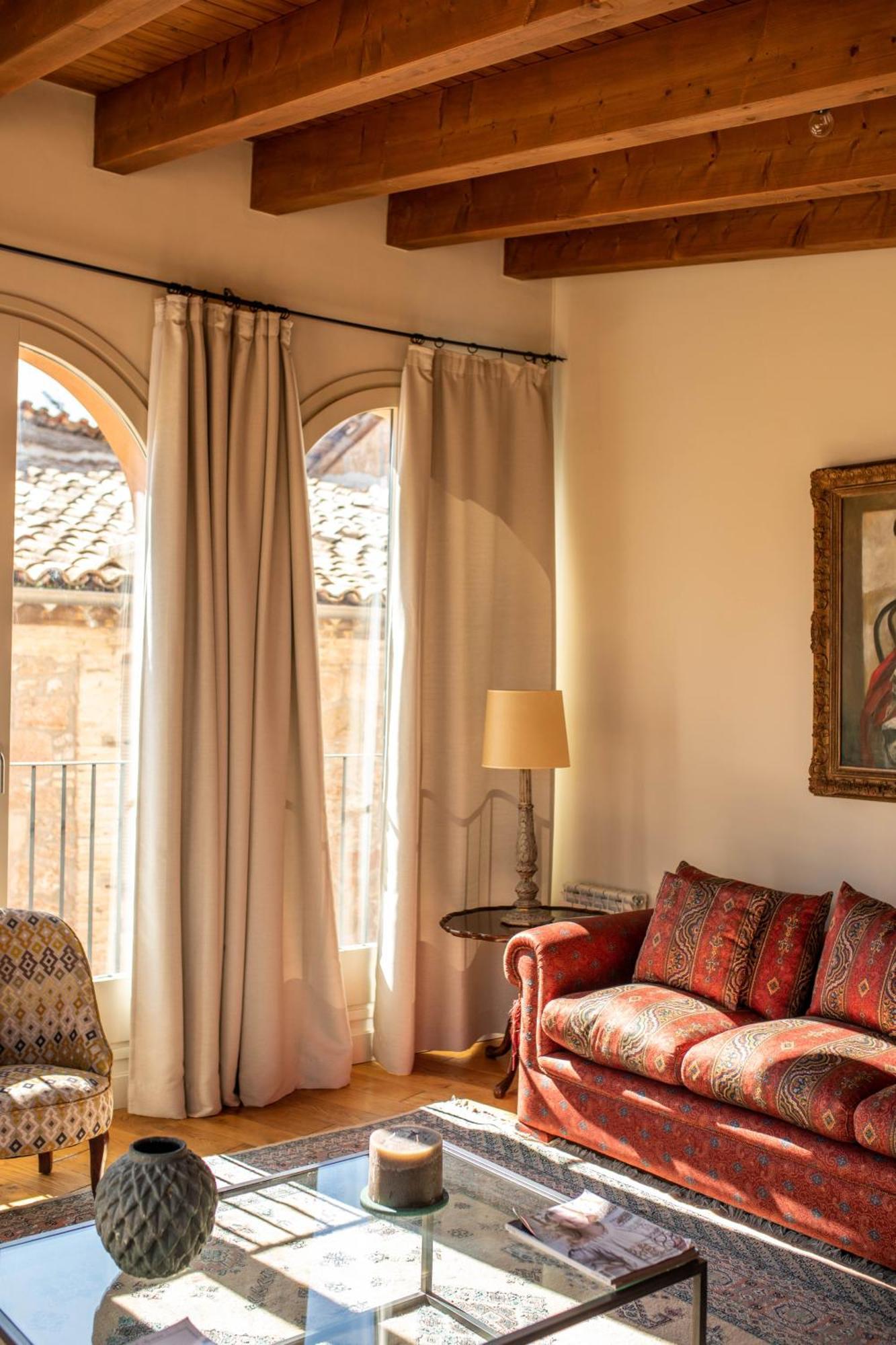Luxury Penthouse By Duquessa Collection *