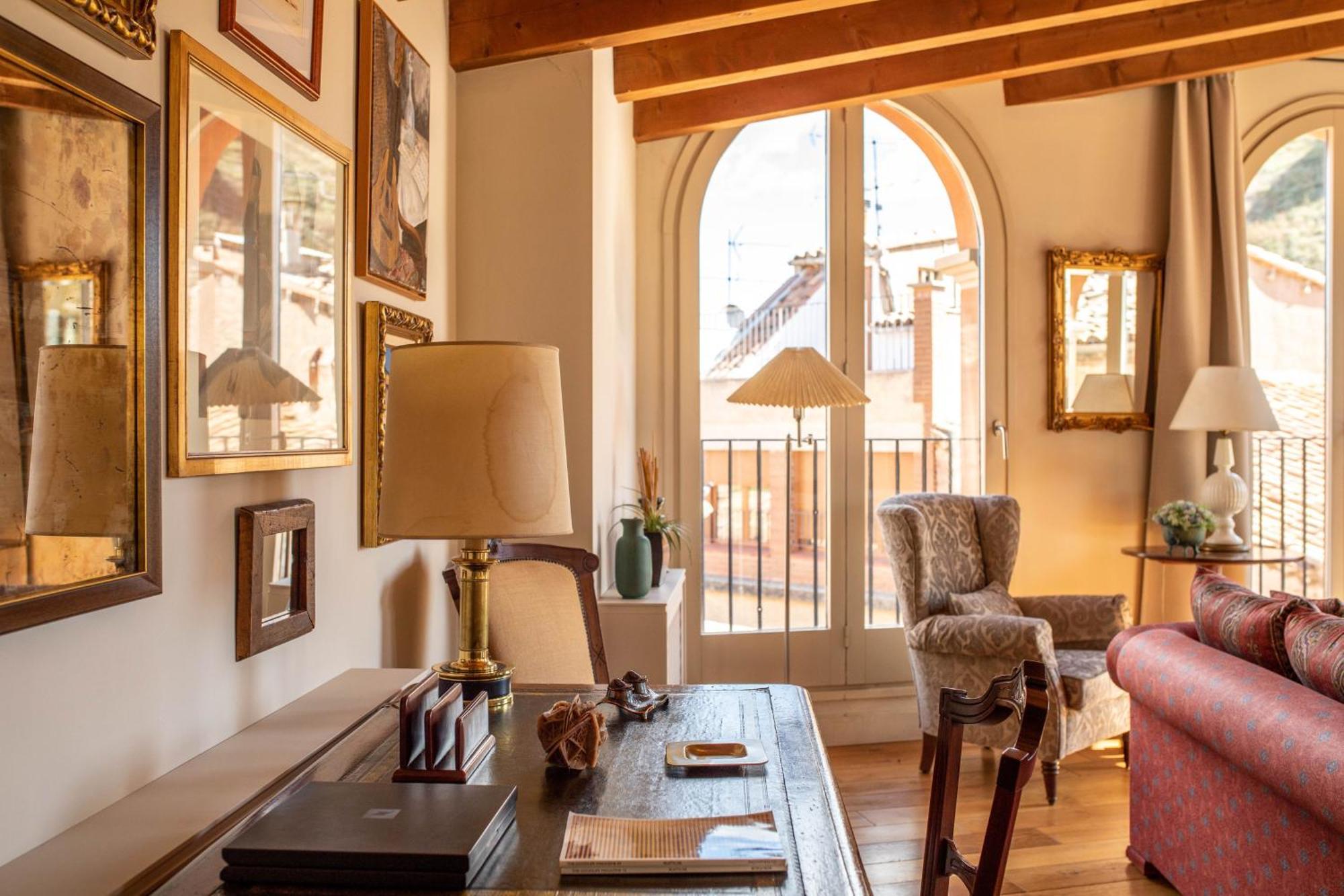 Luxury Penthouse By Duquessa Collection
