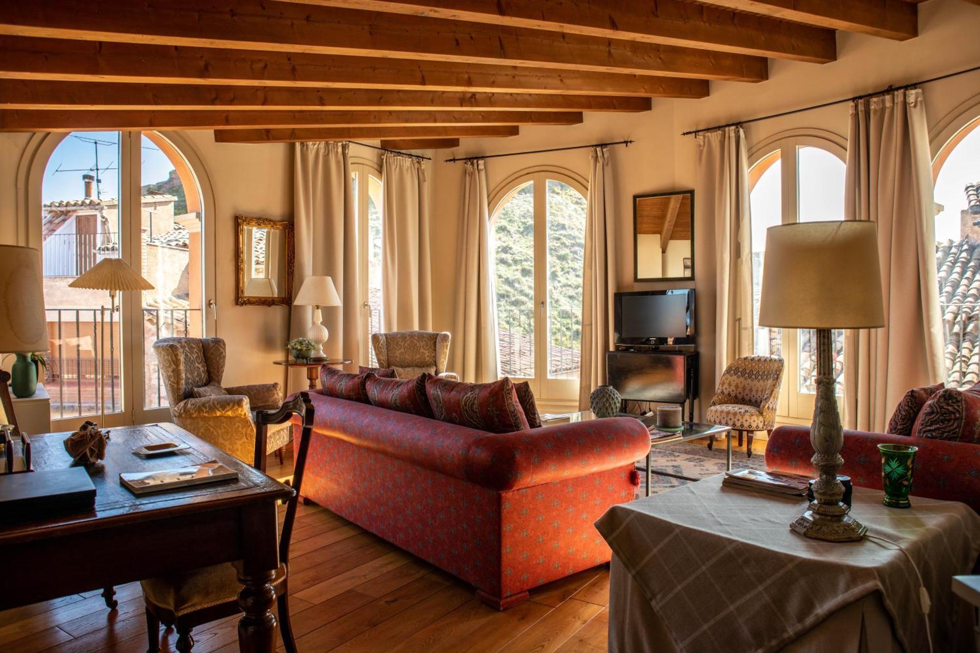 Luxury Penthouse By Duquessa Collection *