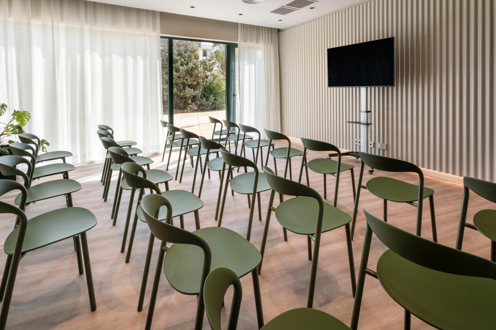 Ciudad De Ciencias 3*