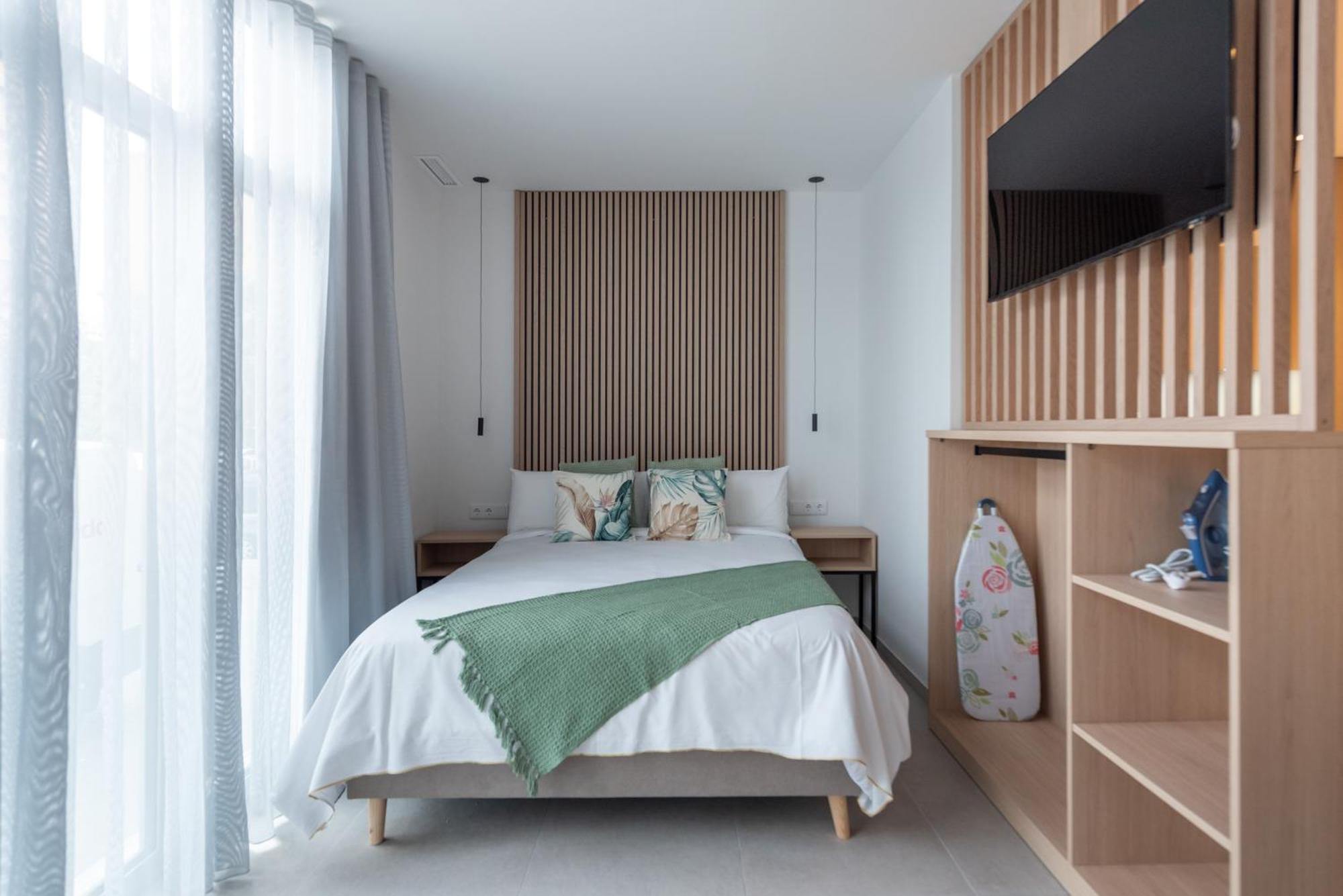 Dorm4you Arena Apartahotel *