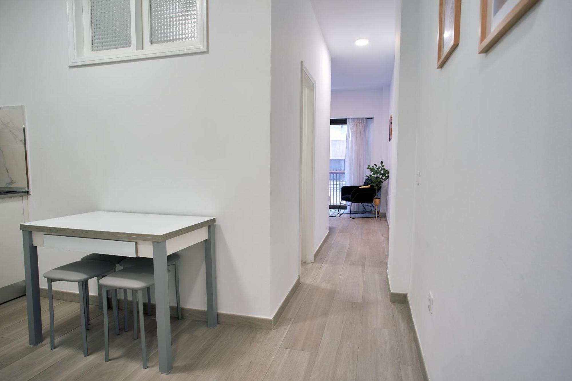 Apartamento Urban Flat In Santa Catalina - 4 Min Walk To