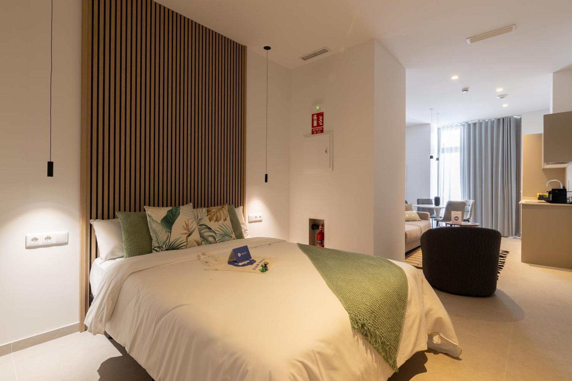 Dorm4you Arena Apartahotel Valencia